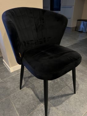 8 zwarte velours eetkamerstoelen