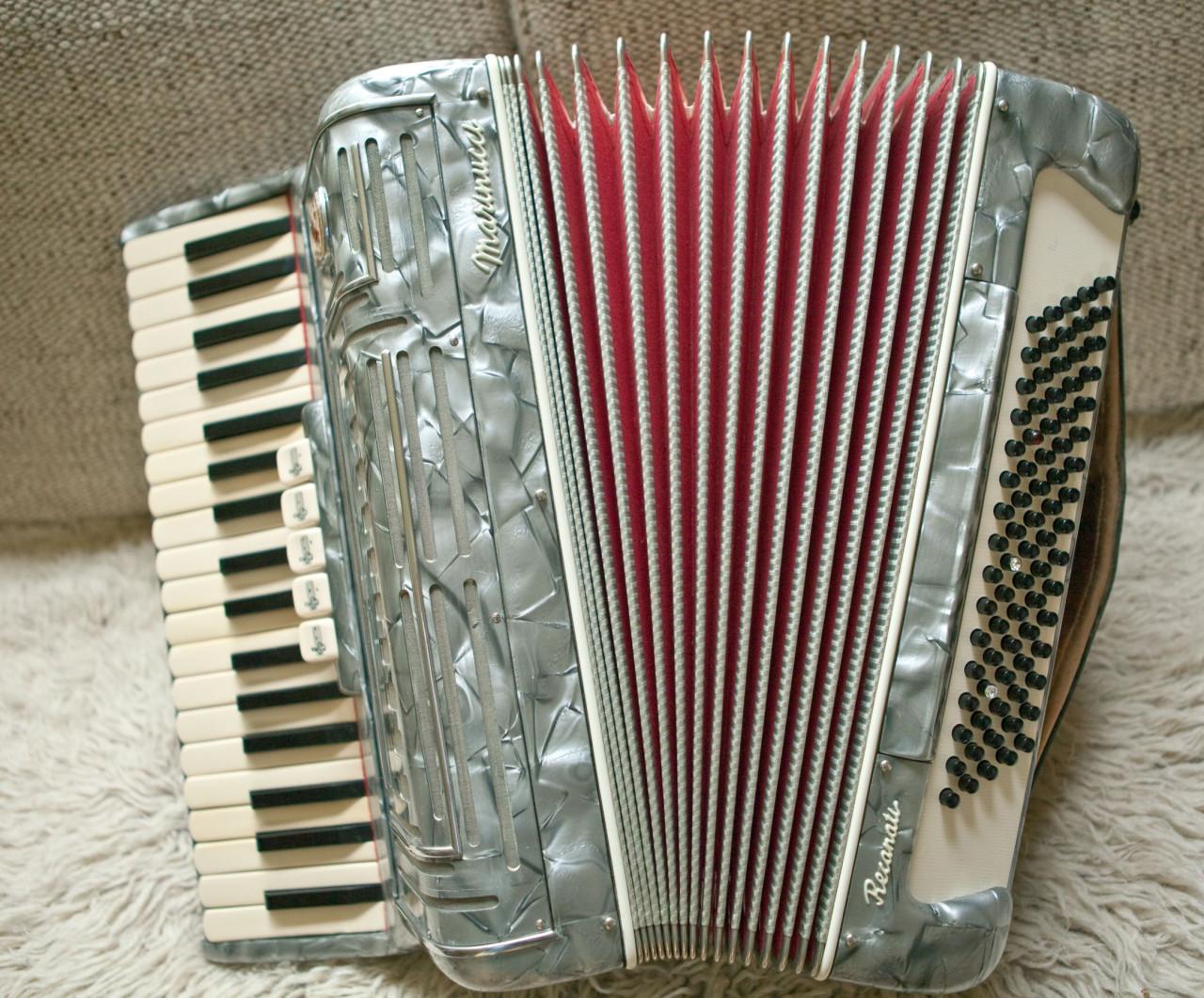 Italiaanse Marinucci accordeon 80 bas