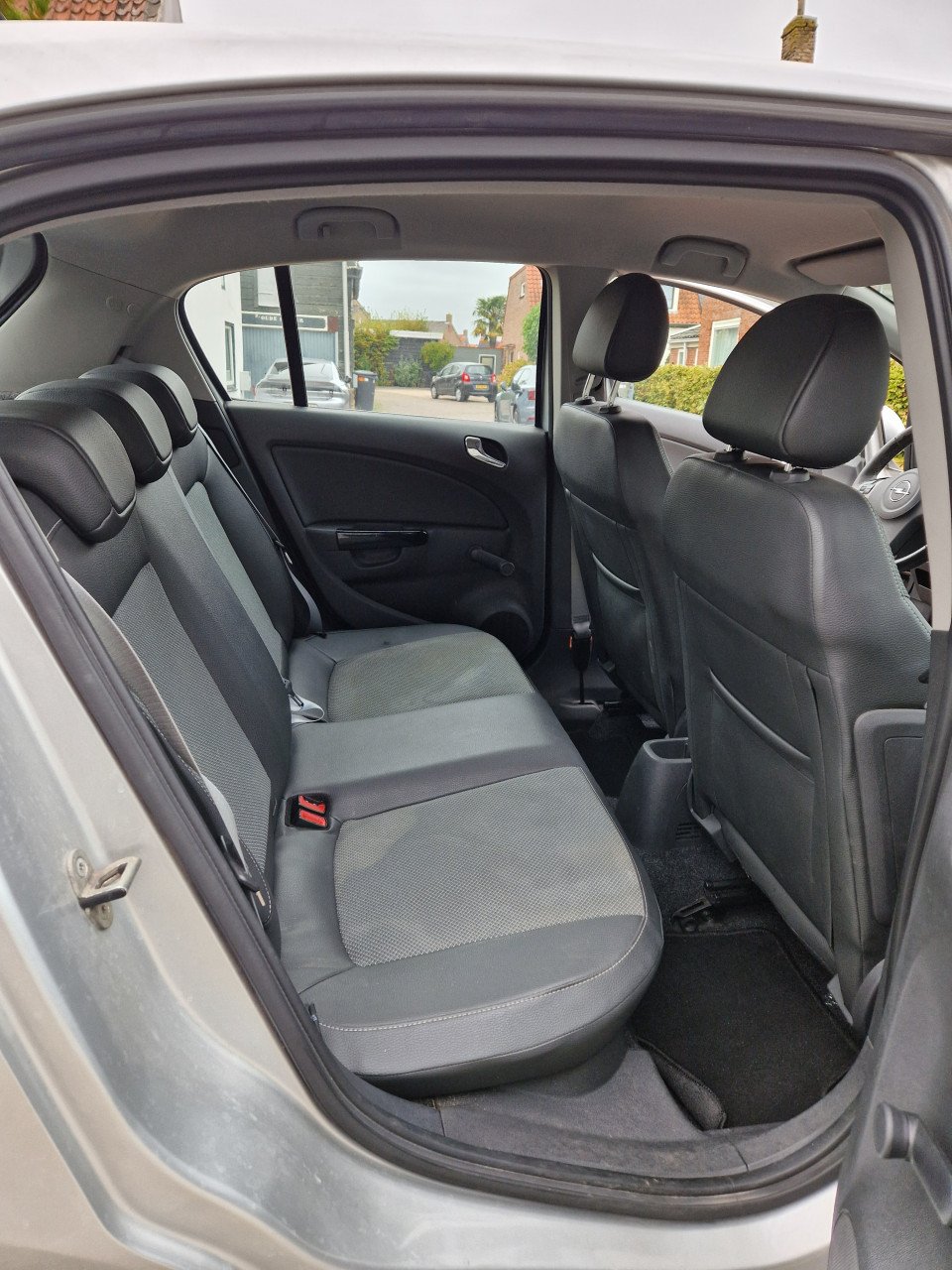 Opel Corsa D 1.2 16v Edition 2009 benzine/airco/cruise/elek. ramen