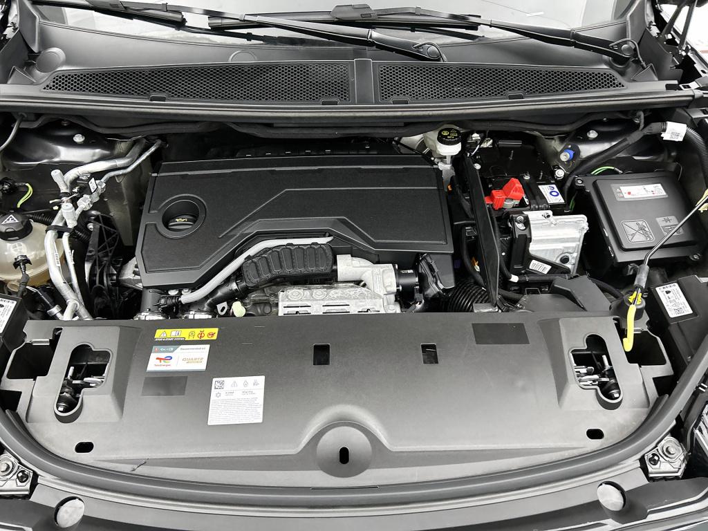 Peugeot 3008 1.2 hybrid 145 gt | rijklaar |