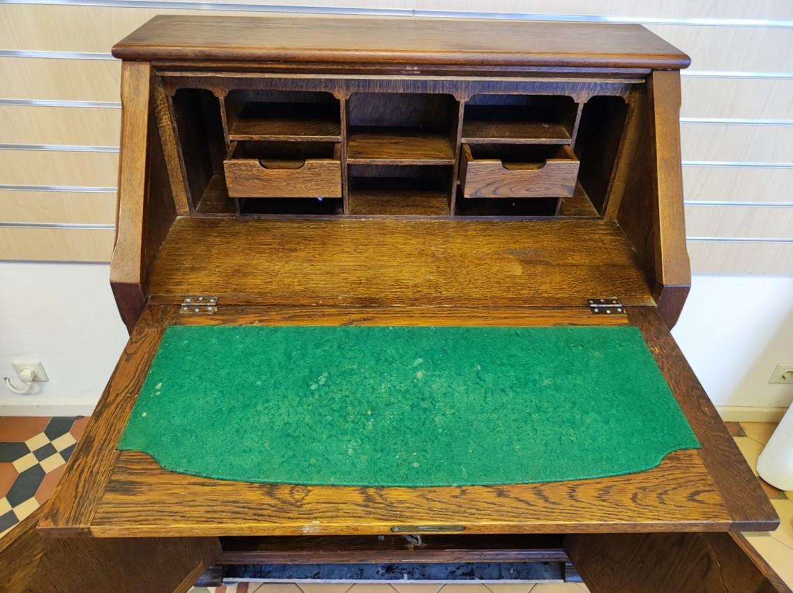 Secretaire