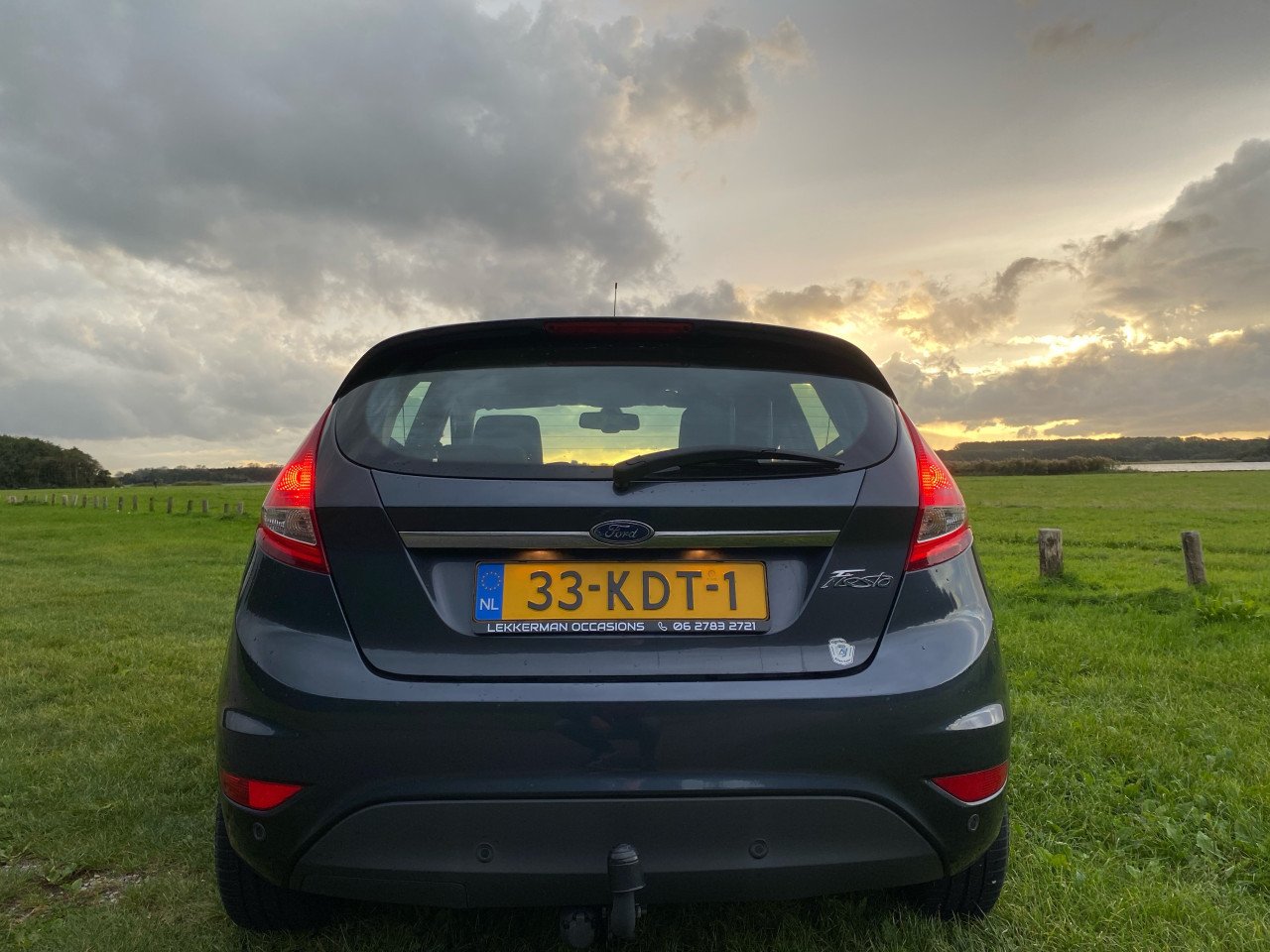 Erg nette Ford Fiësta Titanium 1.6 Ti-vct 5DR slechts 130.000km