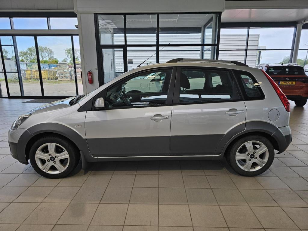 Ford Fiesta 1.4-16v crossroad