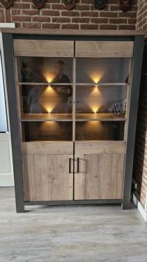 Vitrinekast berlin31 met led industrial tabacco