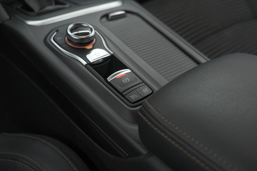 Renault Talisman estate tce 225 intens | trekhaak | camera | dodehoekdetect