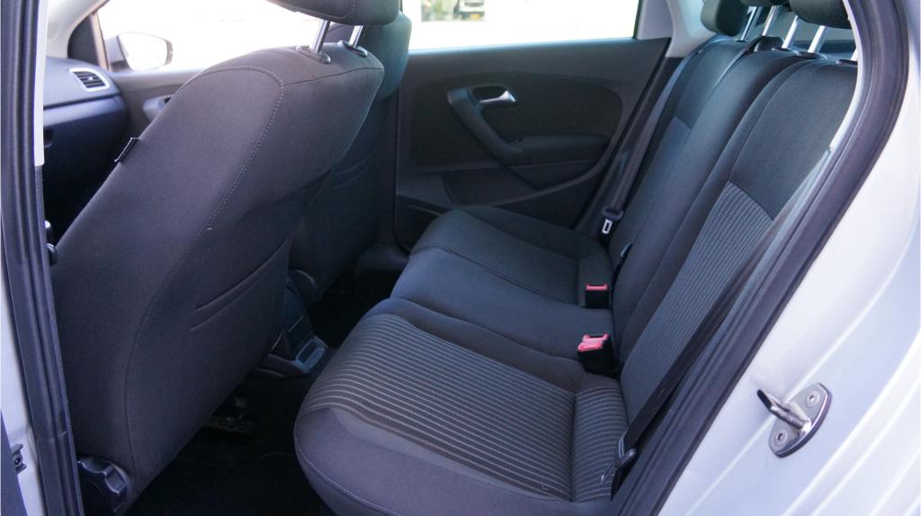 Volkswagen Polo 1.2 tsi highline panorama dak rijklaar incl garantie