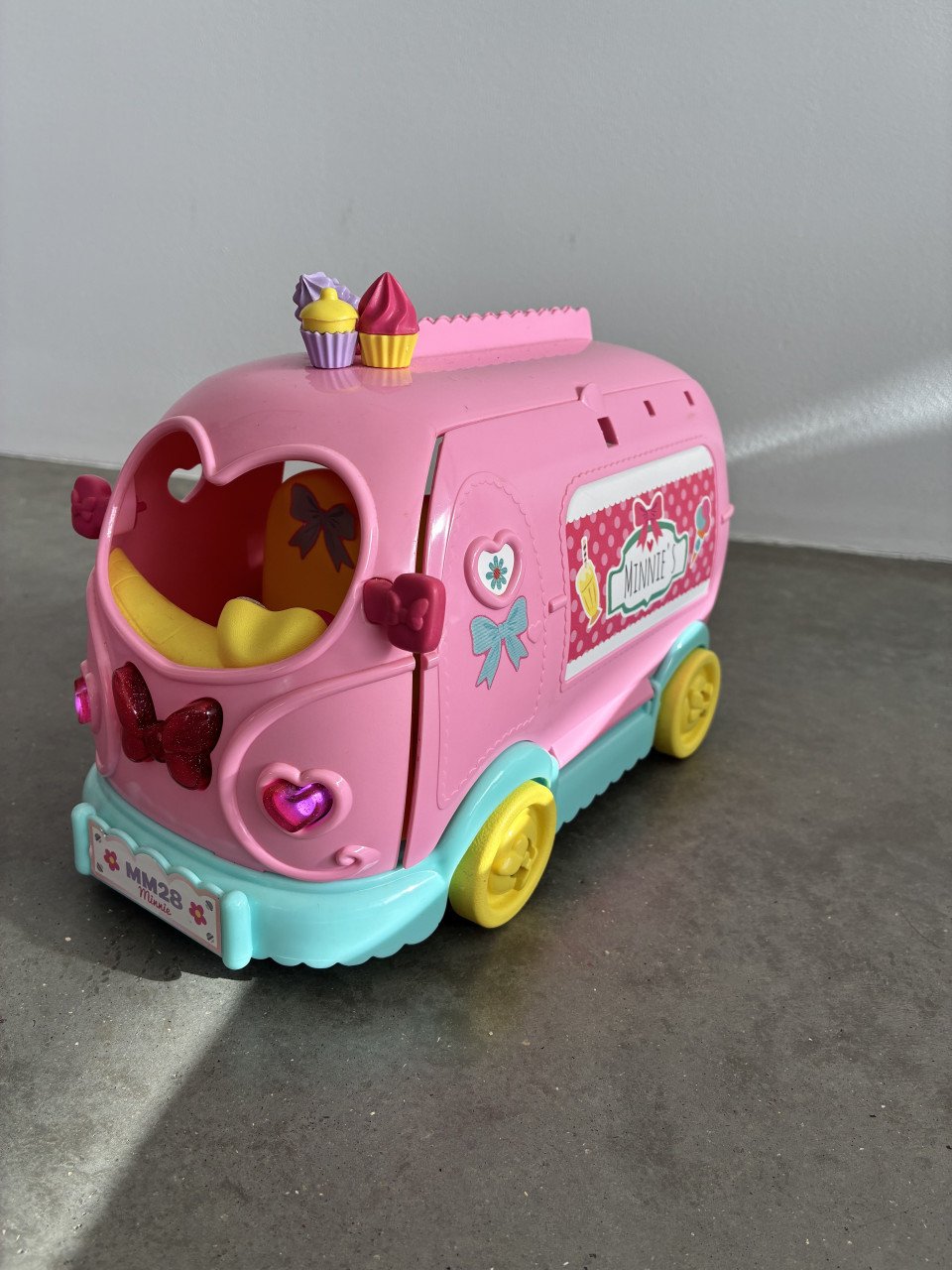 Minnie mouse ijsauto