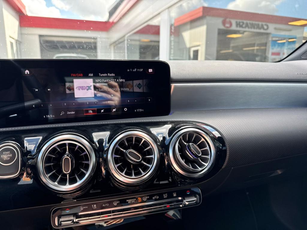 Mercedes-Benz A-Klasse 250 e business solution amg limited