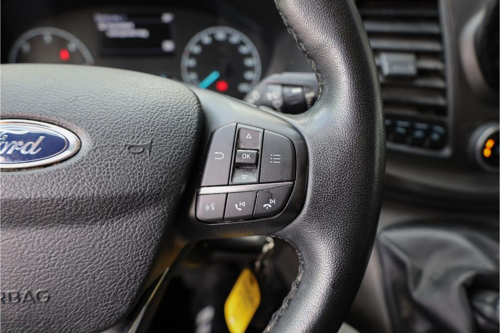 Ford Transit Custom 280 2.0 tdci l1h1 trend apple cp / android auto i trekh