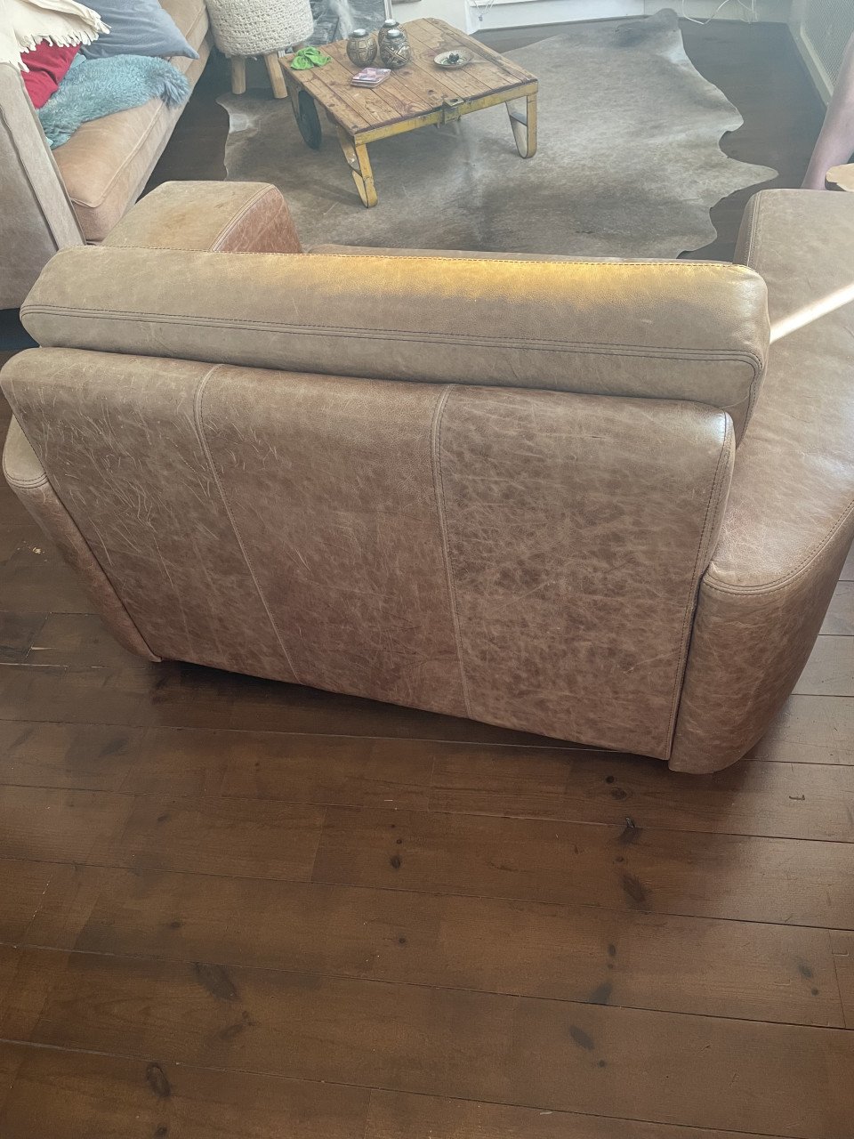 Leren love seat cognac kleur in goede staat