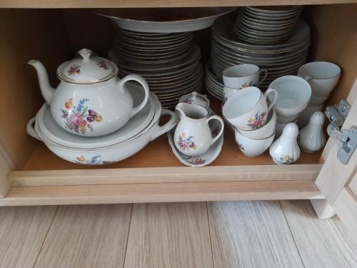 Klassiek 54 delig compleet servies