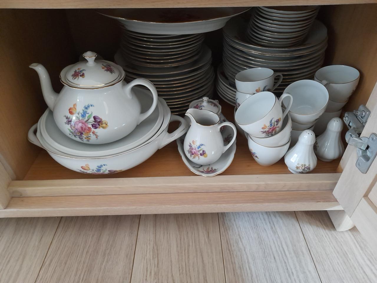 Klassiek 54 delig compleet servies