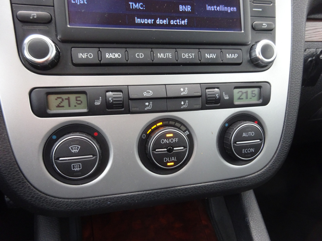 Volkswagen Eos 2.0-16v fsi climate control / stoelverwarming / cruise contr