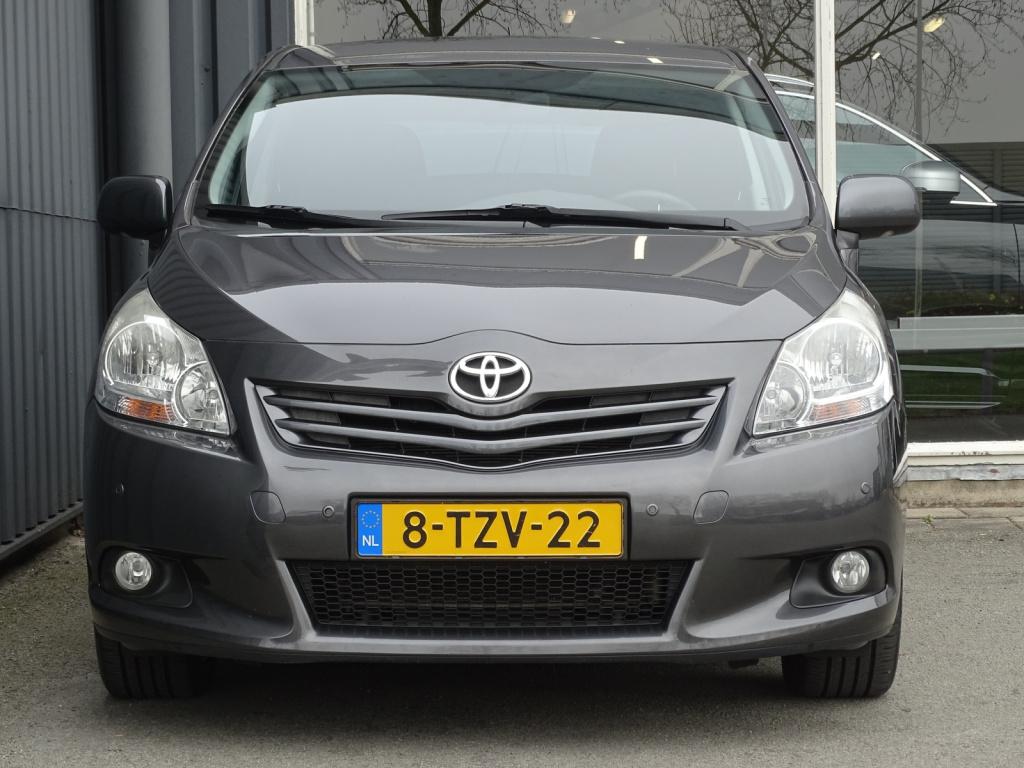 Toyota Corolla Verso 1.8 vvt-i business 7p. | 7-persoons | navi | pdc | tre