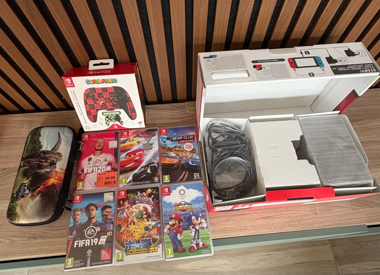 Nintendo Switch