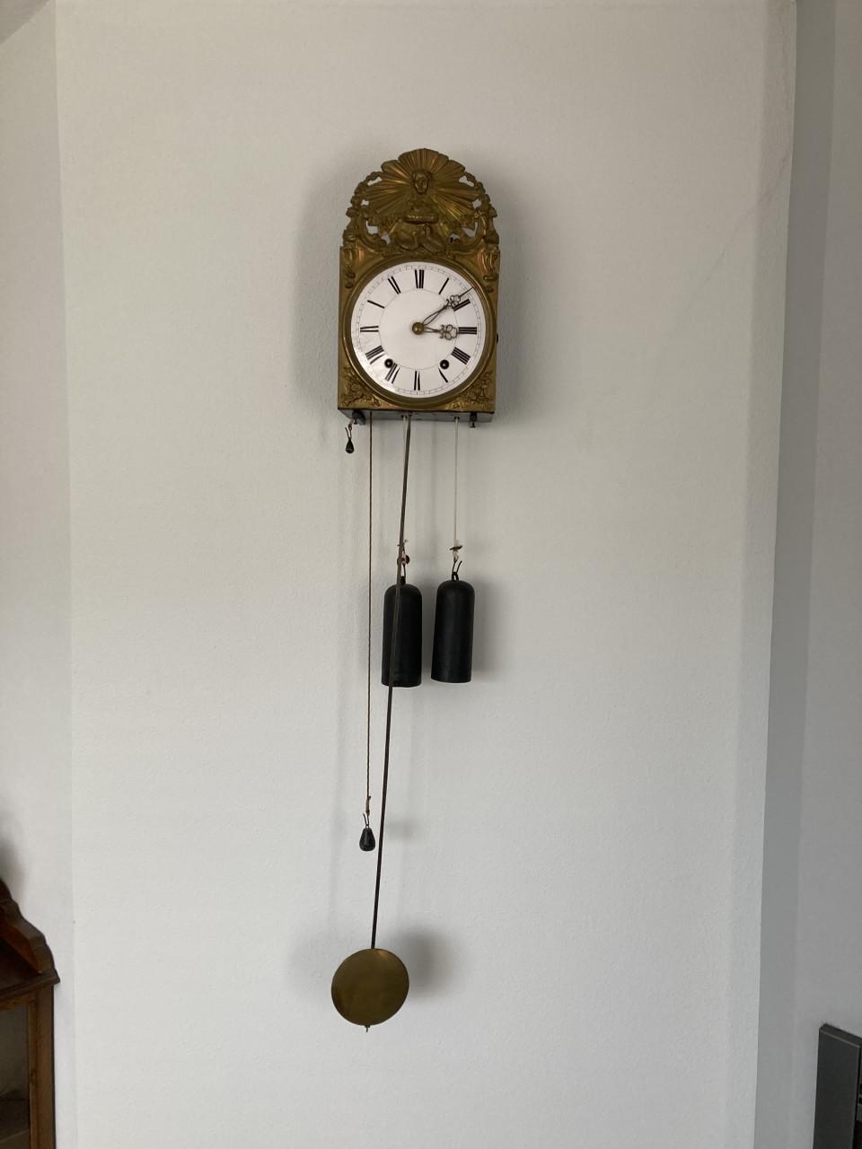 Antieke Franse comtoiseklok