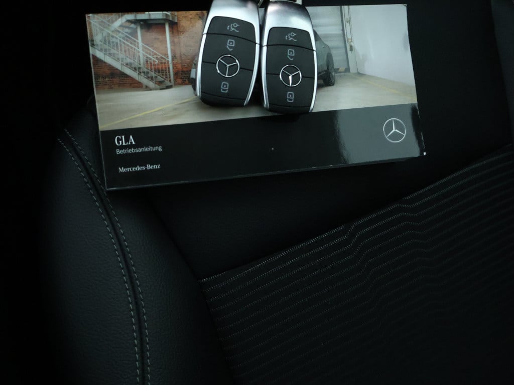 Mercedes-Benz Gla-klasse 250 e plug-in hybride | trekhaak | apple carplay/a