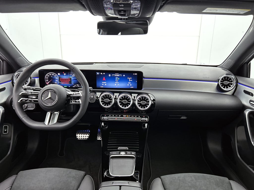 Mercedes-Benz A-Klasse 250 e business solution amg | nightpakket | amg line