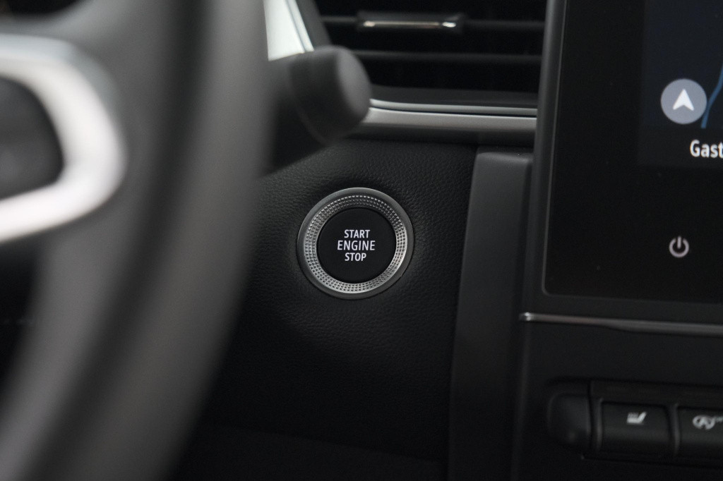 Renault Captur mild hybrid 140 edc techno | pack winter | camera | navigati