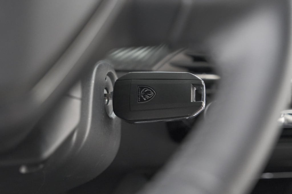 Peugeot 2008 puretech 130 eat8 allure | 360 camera | adaptieve cruise contr