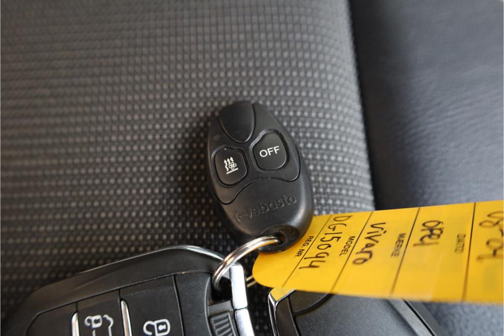 Opel Vivaro 2.0 cdti l3h1 edition inrichting i trekhaak i standkachel
