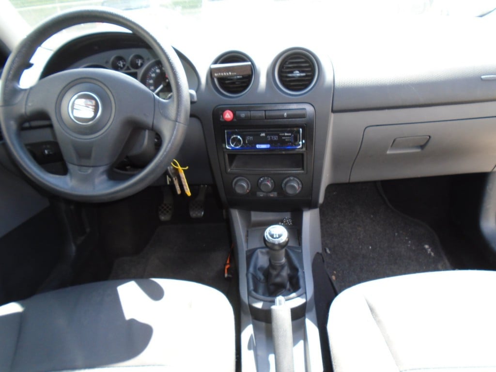 Seat Ibiza 1.4-16v trendstyle
