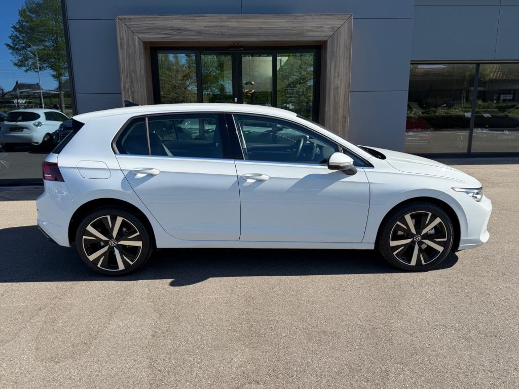 Volkswagen Golf 1.5 ehybrid 204pk style | 360 camera | ergo stoel | adapt. 