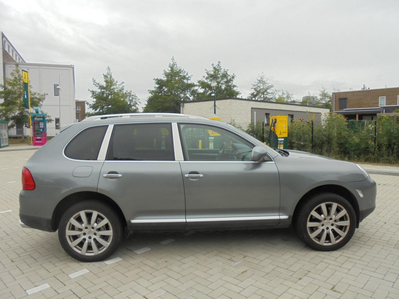 Cayenne 4.5 S ZO MEENEEM AUTO !! goede auto € 3250