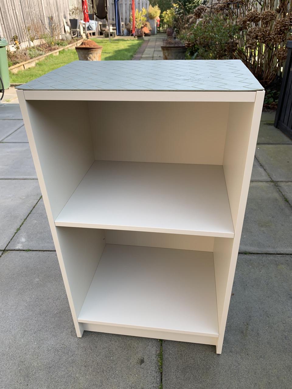 Kleine handig kastje 40hoog 36breed