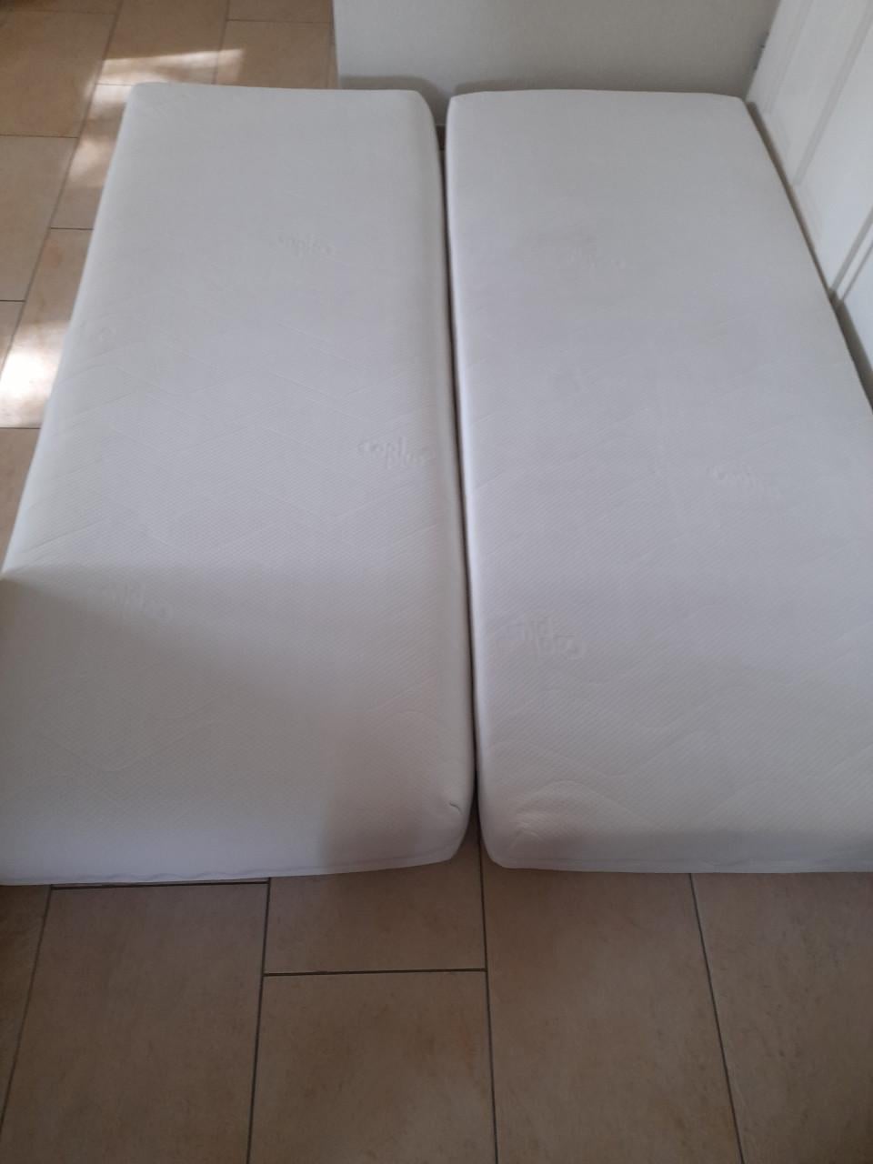 2 x Matras 80 x 200 (in goede nette schone staat)