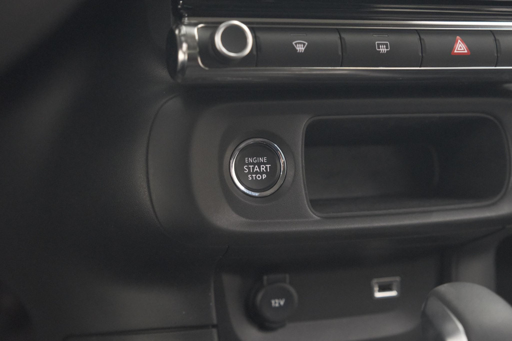 Citroen C3 puretech 110 max | camera | navigatie | keyless start | parkeers