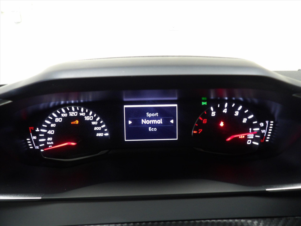 Peugeot 2008 1.2 puretech 130pk allure