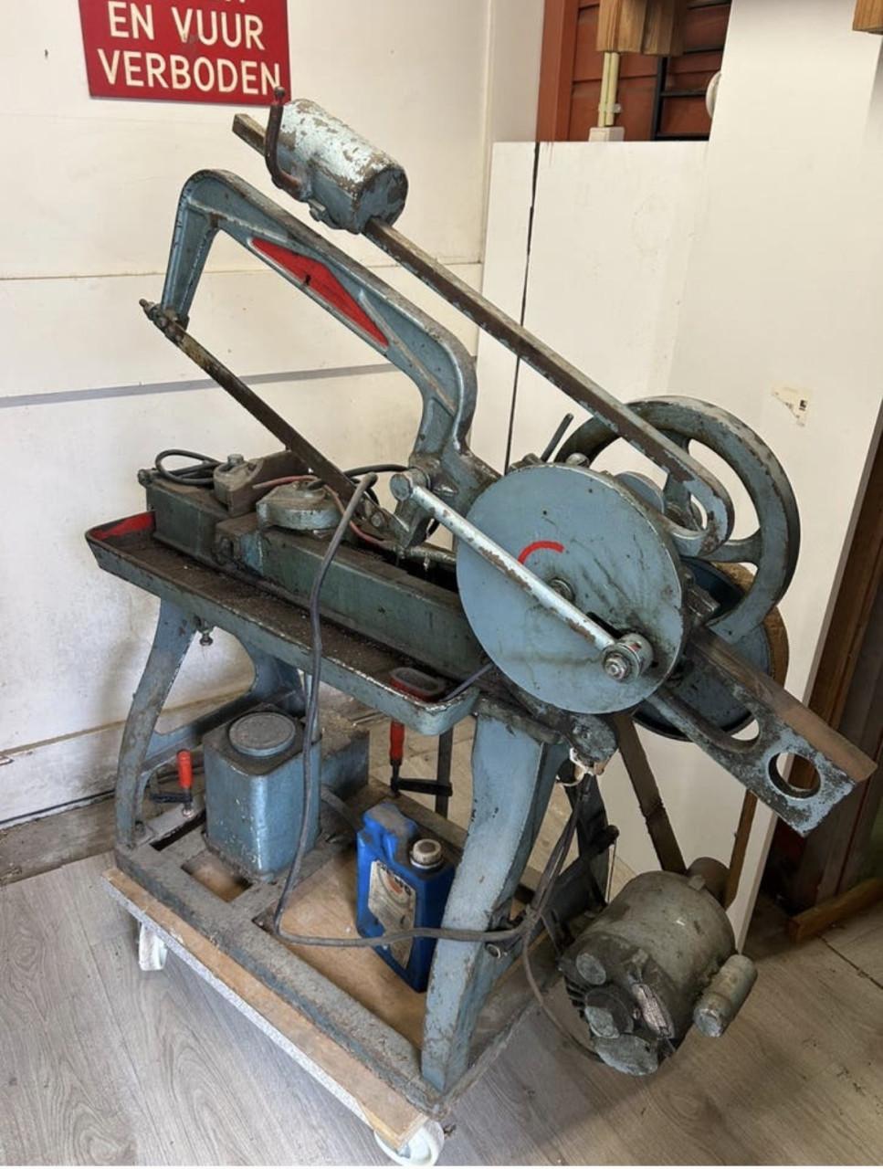 Beugel zaag machine