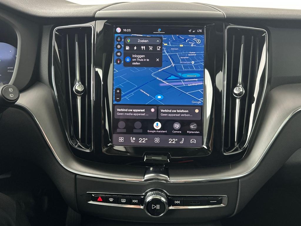 Volvo XC60 t6 398pk recharge bright| achteruitrijcamera| trekhaak| pano|