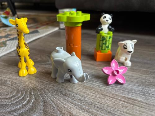 LEGO Duplo set 10904 – Babydieren.