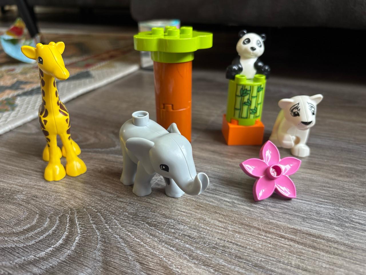 LEGO Duplo set 10904 – Babydieren.