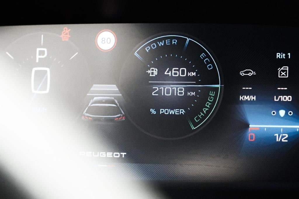 Peugeot 308 sw 1.2 hybrid 145 e-dcs6 gt | adaptieve cruise control | camera