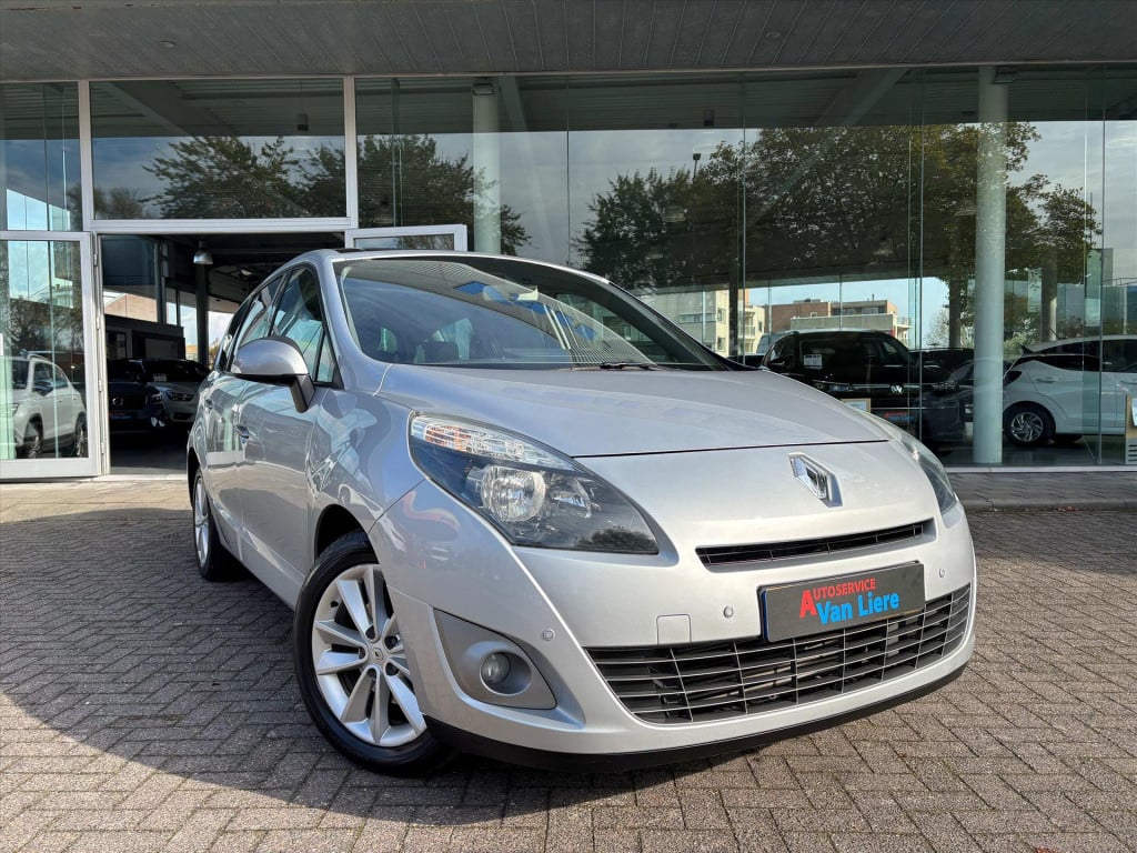 Renault Grand Scenic tce 130 7 persoons expression| schuifdak|trekhaak|rijk