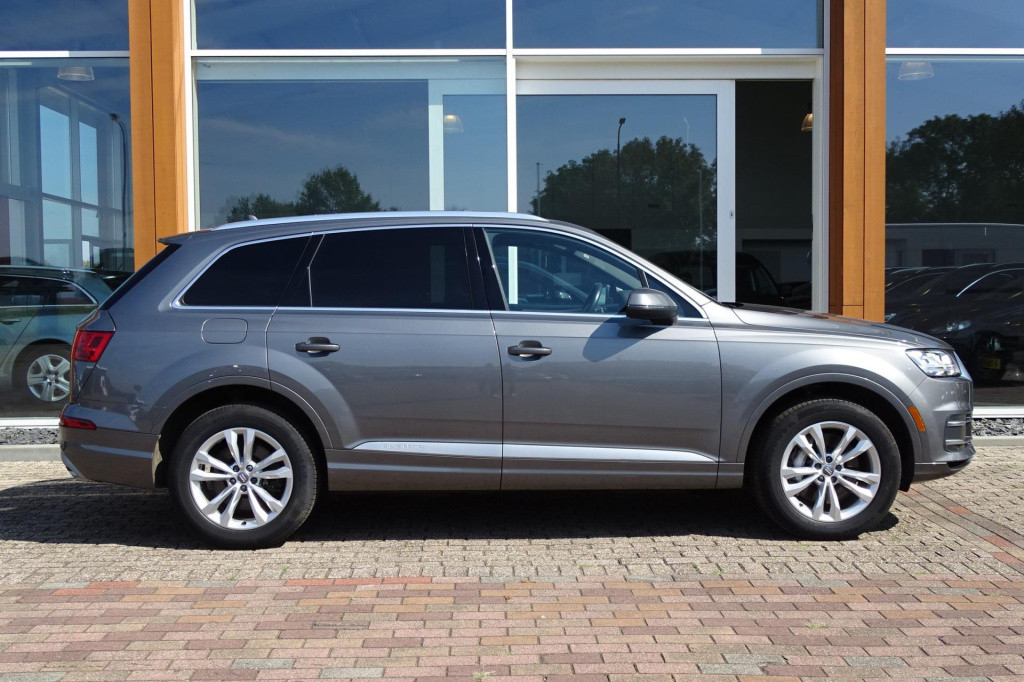 Audi Q7 3.0 tfsi quattro pro line + 7p