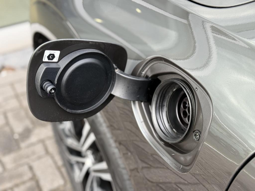 Volvo XC60 t8 390pk recharge inscription| panodak| adap.cruise| trekhaak| 3