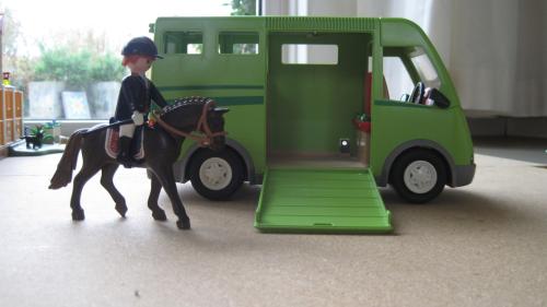 Paardenvrachtwagen Playmobil (nr 6928)