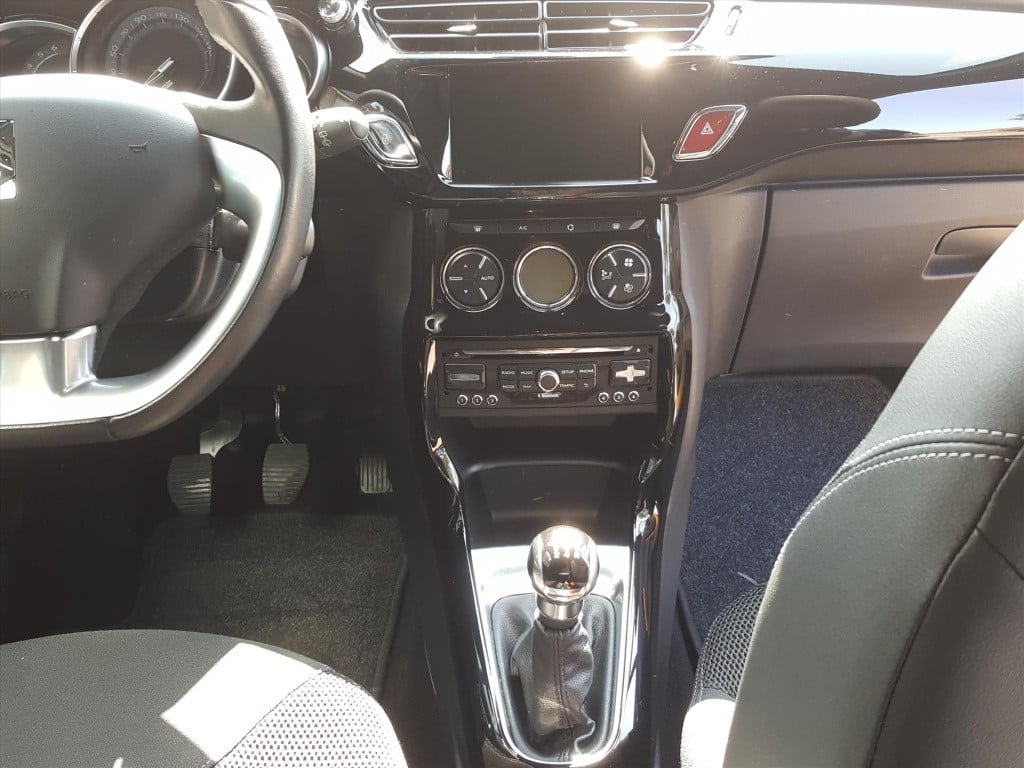 Citroen DS3 1.2 vti 82pk so chic navigatie | cruise & climate control | par