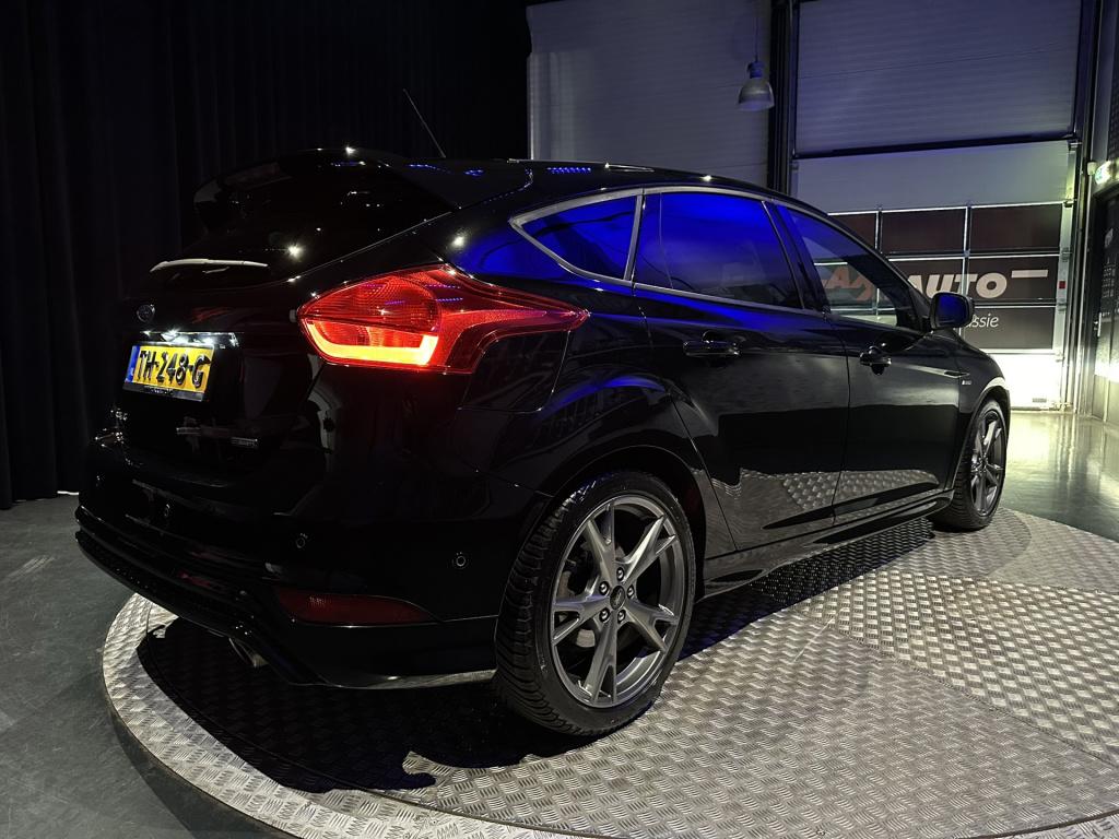Ford Focus 1.5 ecoboost st line business *navi*camera*