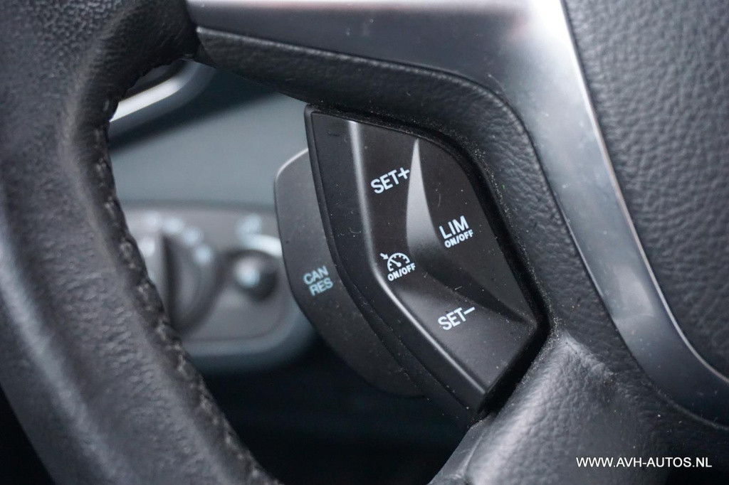 Ford C-max 1.0 titanium