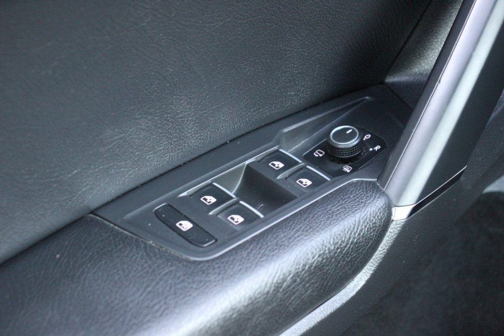 Volkswagen Tiguan Allspace 1.5 tsi highline r-line 7p. pano | acc | el.trek