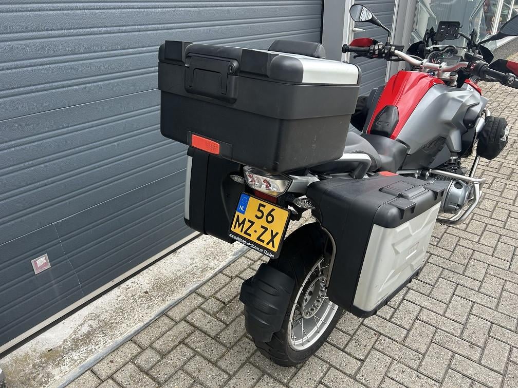 BMW R1200GS LC uit 2014 met 82 dkm, volledig aangekleed, rijklaar €8500,-