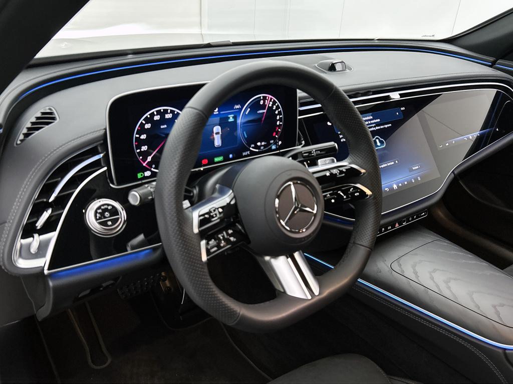 Mercedes-Benz E-Klasse estate 300 e amg plug-in hybride amg line | night pa