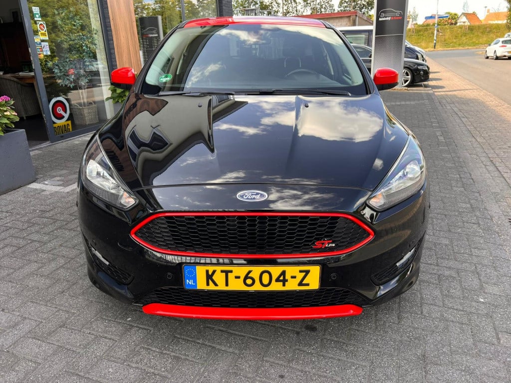 Ford Focus 1.5 black edition
