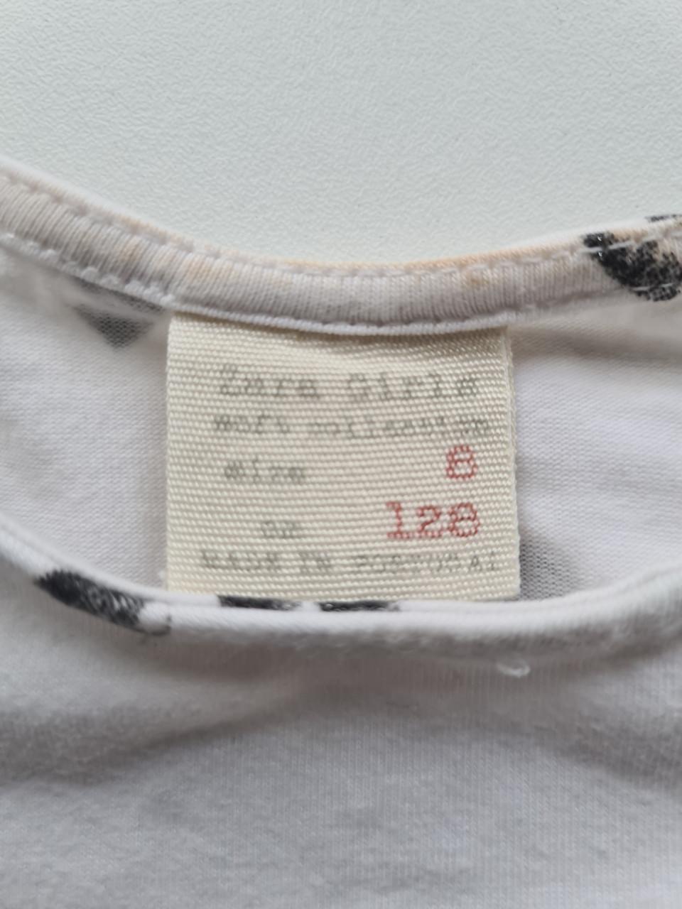 Zara wit/creme zwarte hartjes shirt  Maat 128