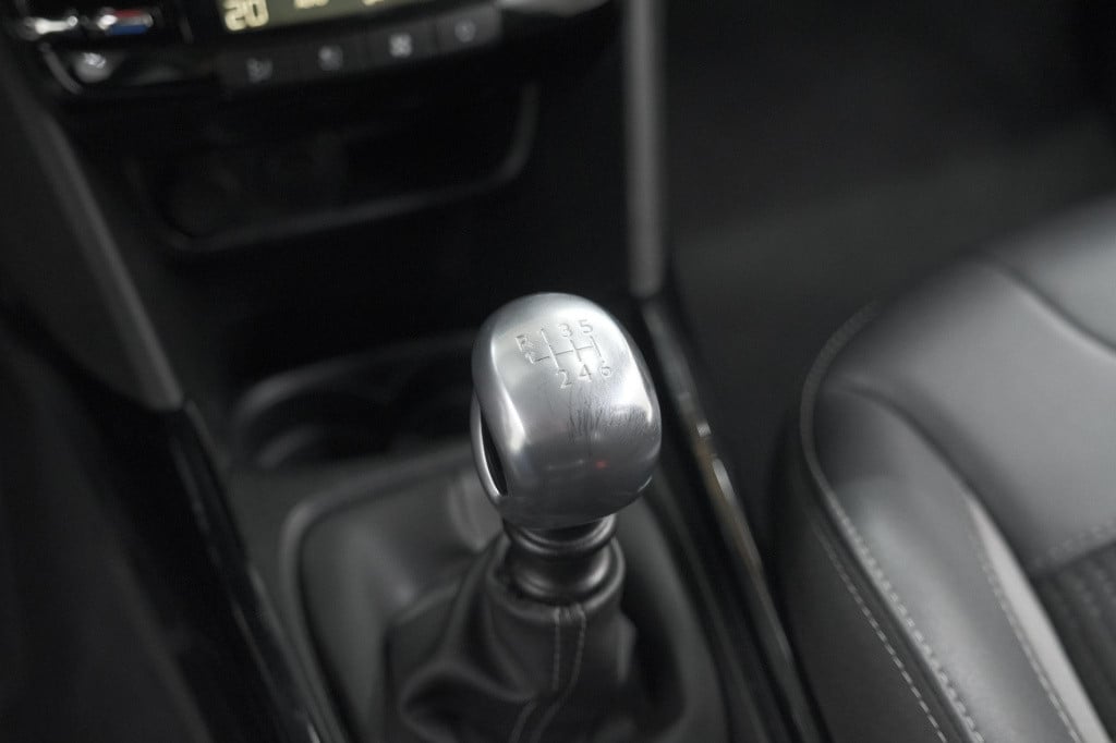 Peugeot 2008 puretech 130 allure | camera | apple carplay | parkeersensoren